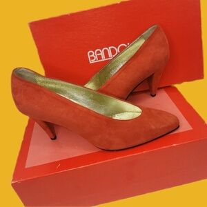 VNTG 80s Pancaldi Red Suede Kitty Heel Pumps size 6.5